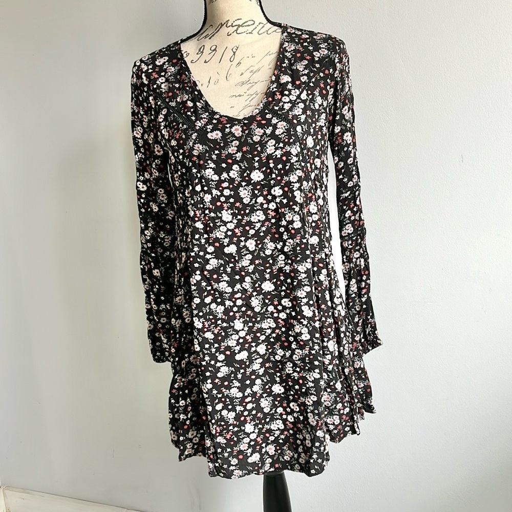 The Cove - Floral Tunic Dress with Long Sleeve size small